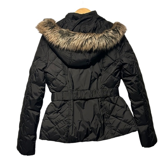EXPRESS Women's Black Quilted Down Hooded Puffer Coat With Faux Fur Hood-SMALL - Picture 4 of 10